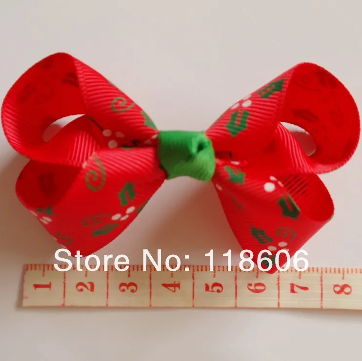 Christmas alligator clip.jpg