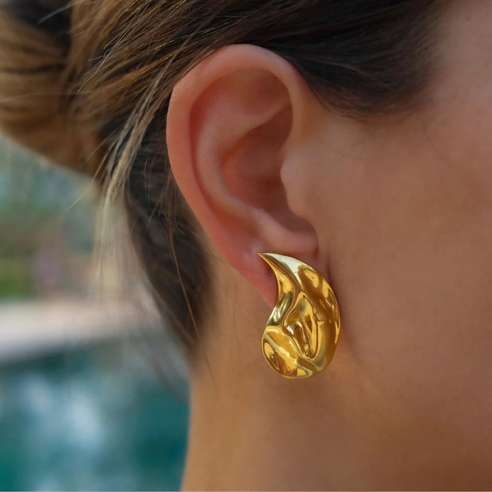 European and American New Hot Selling Personality Fashion Bump Irregular Drop-shaped Earrings Women's Party Earrings Jewelry
European and American New Hot Selling Personality Fashion Bump Irregular Drop-shaped Earrings Women's Party Earrings Jewelry