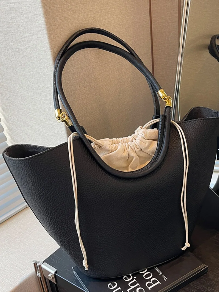 Женские вместительные сумочки для работы на осень и зиму, однотонные модные сумки-тоуты для покупок, Корейская Универсальная мягкая композитная сумка 
Женские вместительные сумочки для работы на осень и зиму, однотонные модные сумки-тоуты для покупок, Корейская Универсальная мягкая композитная сумка