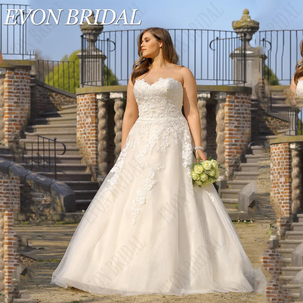 EVON BRIDAL Sleeveless Light Champagne Wedding Dresses For Plus Size Woman Applique Lace Bride Gowns A-Line vestidos novias boda
EVON BRIDAL Sleeveless Light Champagne Wedding Dresses For Plus Size Woman Applique Lace Bride Gowns A-Line vestidos novias boda