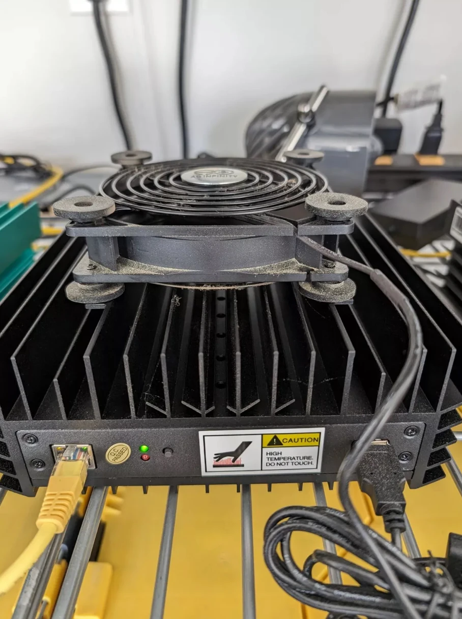 Buy 3 get 2 free ICERIVER KASPA MINER KS0 PRO 200GH 100W + AC Infinity Fan & Free Shipping
Buy 3 get 2 free ICERIVER KASPA MINER KS0 PRO 200GH 100W + AC Infinity Fan & Free Shipping