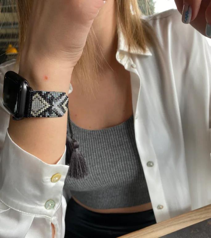 Лидер продаж, новый дизайн, роскошные бусины «Миюки», ремешок для Apple Watch Band Fitness 40/44 мм, умный ремешок для Apple Watch Band
Лидер продаж, новый дизайн, роскошные бусины «Миюки», ремешок для Apple Watch Band Fitness 40/44 мм, умный ремешок для Apple Watch Band