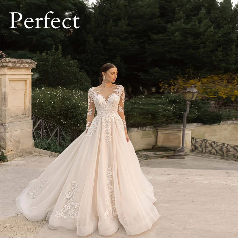 PERFECT 2023 Tulle A Line Princess Long Sleeve Elegant V Neck Button Back Appliques Wedding Dress Court Train Robe De Mariee
PERFECT 2023 Tulle A Line Princess Long Sleeve Elegant V Neck Button Back Appliques Wedding Dress Court Train Robe De Mariee