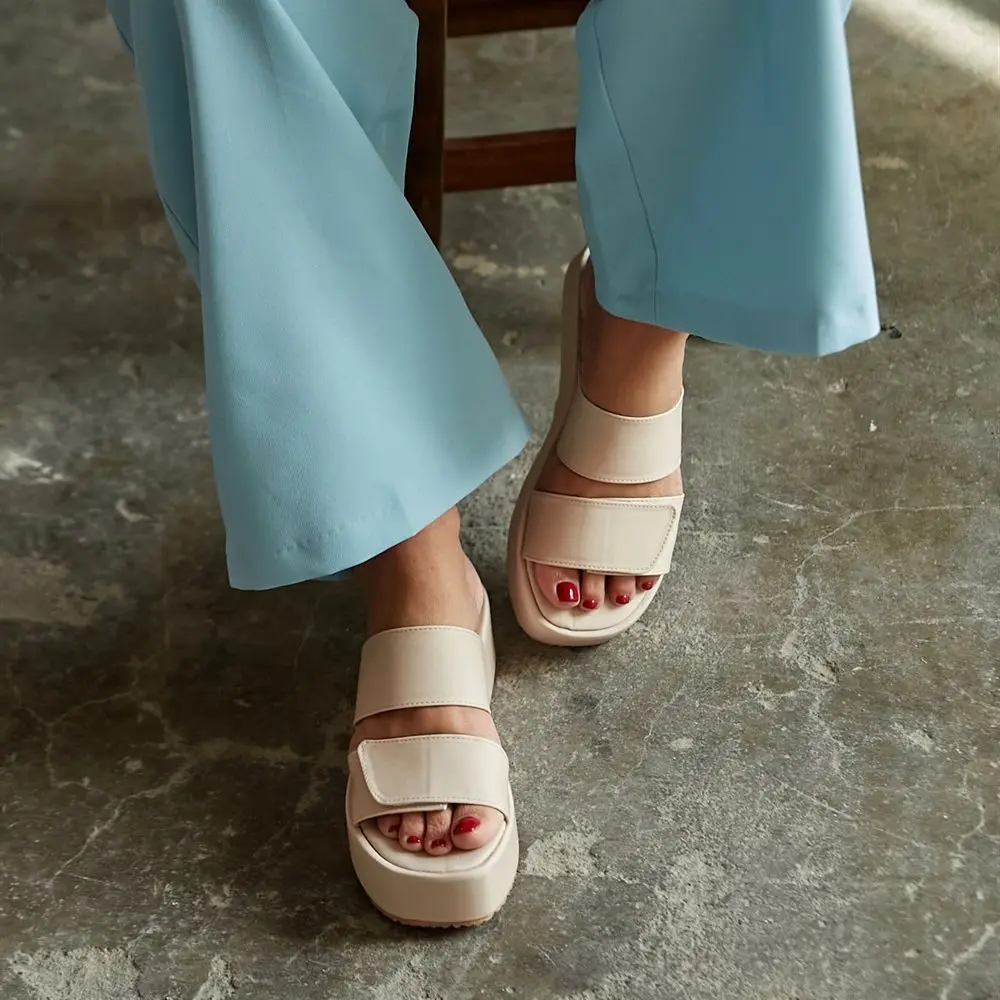 Grand Thick Platform Sole Textile Coating Double Striped Slippers Poshnmore Beige Green Pink Blue Black Summer Casual Shoes
Grand Thick Platform Sole Textile Coating Double Striped Slippers Poshnmore Beige Green Pink Blue Black Summer Casual Shoes