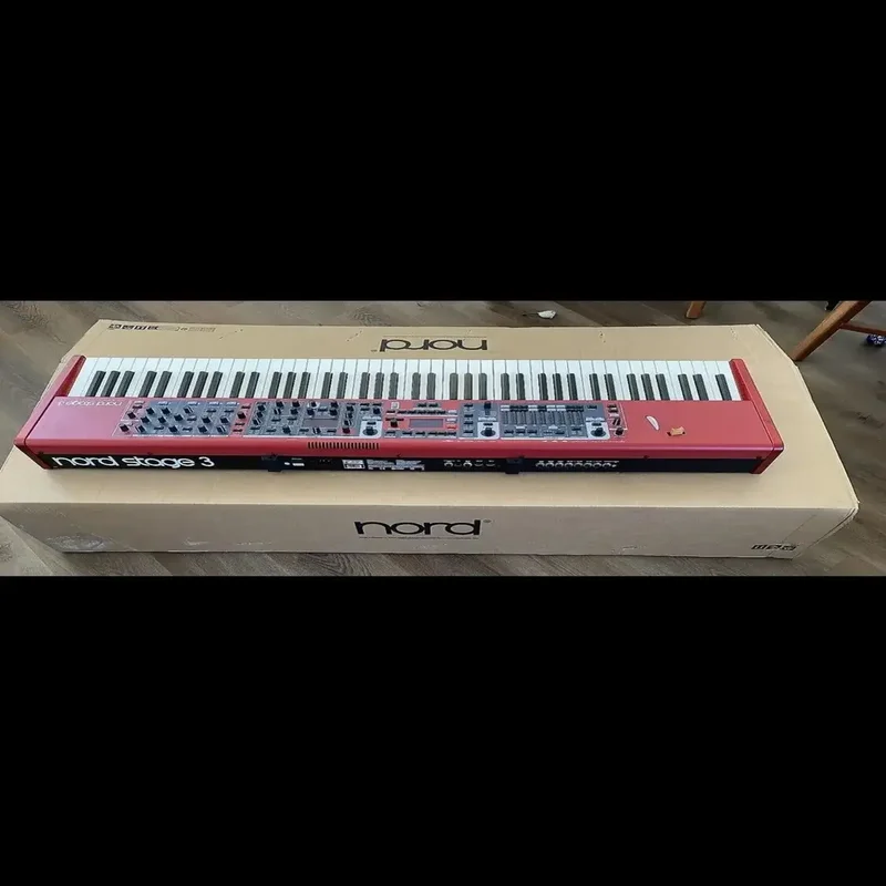 Промо-продажа, оригинальное Цифровое фортепиано Nord Stage 3 HA88 Hammer Action с 88 клавишами
Промо-продажа, оригинальное Цифровое фортепиано Nord Stage 3 HA88 Hammer Action с 88 клавишами