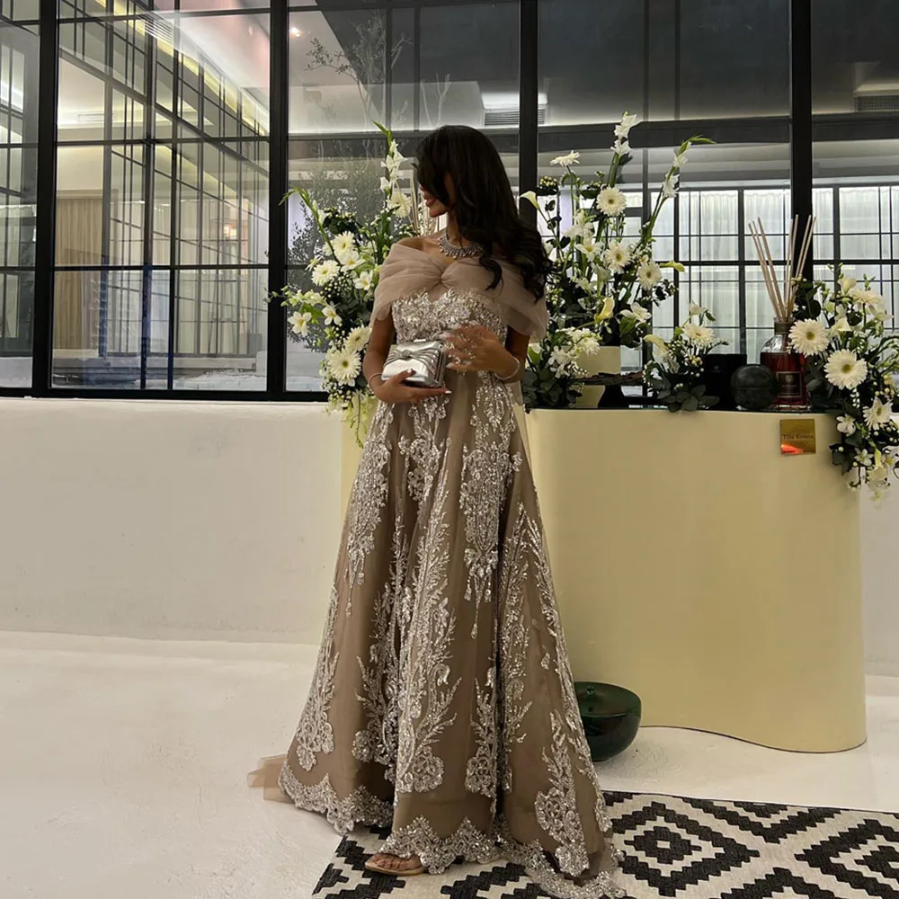 

Off the Shoulder Elegant Prom Gown Exquisite Lace Applique A-line Floor-Length Party Evening Dresses فساتين للحفلات الراقصة