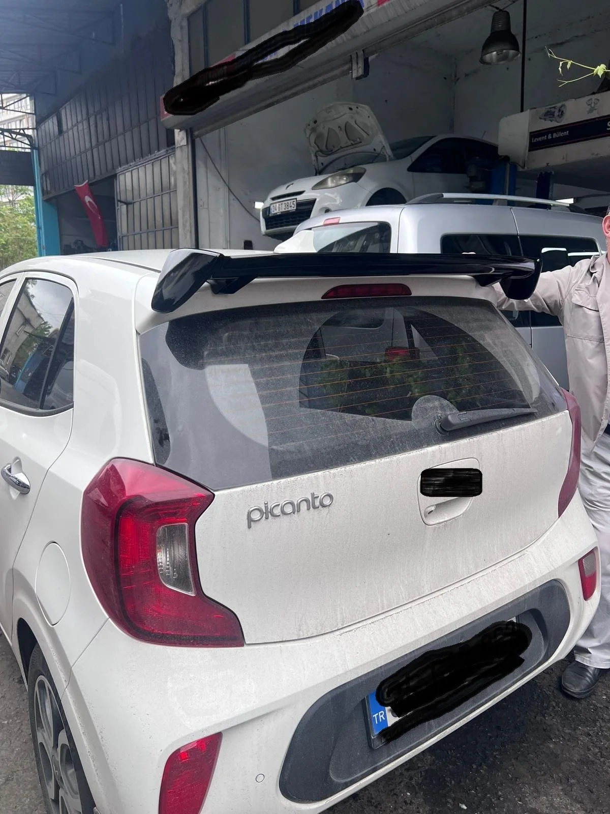 Спойлер для Kia Picanto со специальным изображением из АБС-пластика, заднее крыло, Стайлинг автомобиля, автомобильная чашка, аксессуар, черное украшение
Спойлер для Kia Picanto со специальным изображением из АБС-пластика, заднее крыло, Стайлинг автомобиля, автомобильная чашка, аксессуар, черное украшение