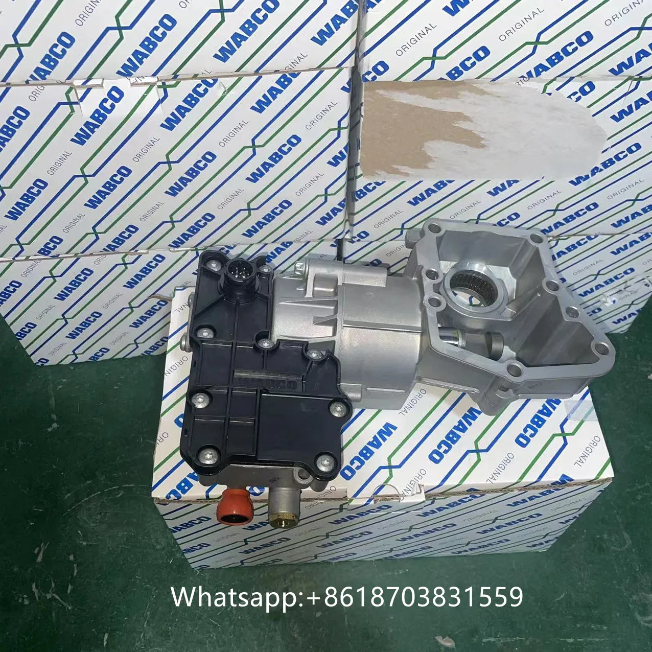 WABCO 4213500880 Three Position Cylinder MERCEDES-BENZ A0012608163 A0022601063 KAMAZ 5490 54901 6580 V-OLVO S-CANIA DAF MAN 123/
WABCO 4213500880 Three Position Cylinder MERCEDES-BENZ A0012608163 A0022601063 KAMAZ 5490 54901 6580 V-OLVO S-CANIA DAF MAN 123/