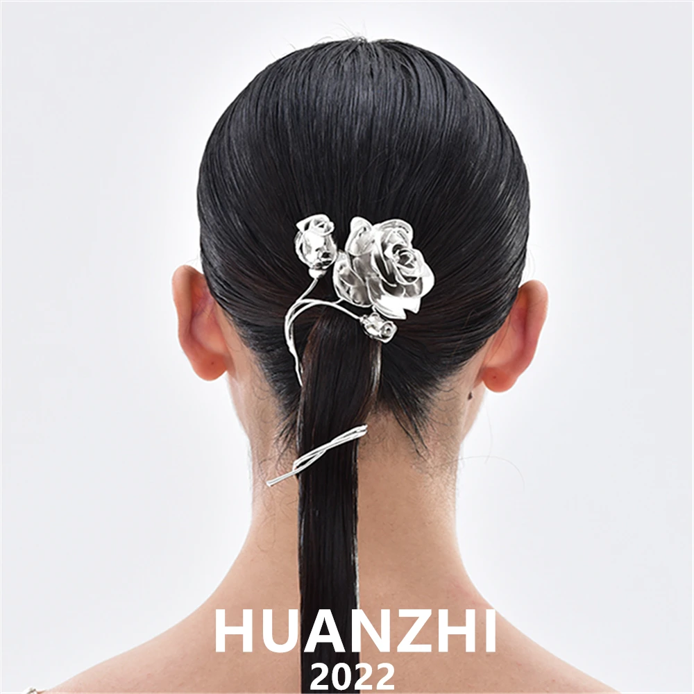 HUANZHI 2022 New Gothic Tangled Metal Rose Design Exaggerate Hair Bands For Women Girls Luxury Hair Trendy Show Jewelry
HUANZHI 2022 New Gothic Tangled Metal Rose Design Exaggerate Hair Bands For Women Girls Luxury Hair Trendy Show Jewelry