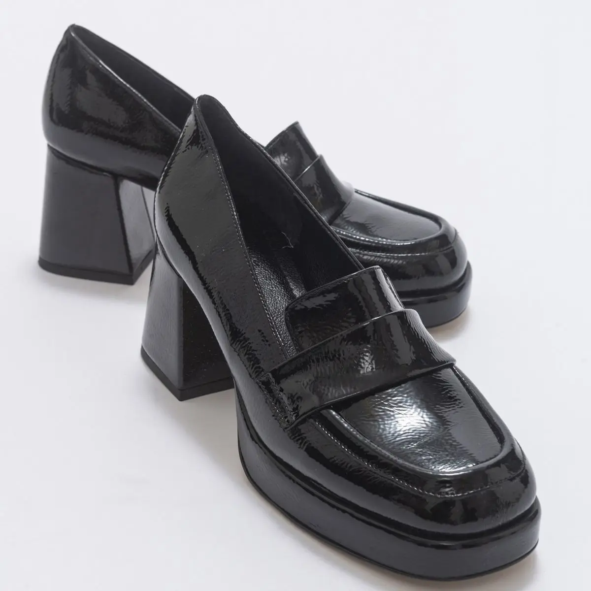 Rove Quality Faux Leather High Square Heel Women Shoes Poshnmore Beige Claret Red Black Patent Leather Green Shoes
Rove Quality Faux Leather High Square Heel Women Shoes Poshnmore Beige Claret Red Black Patent Leather Green Shoes