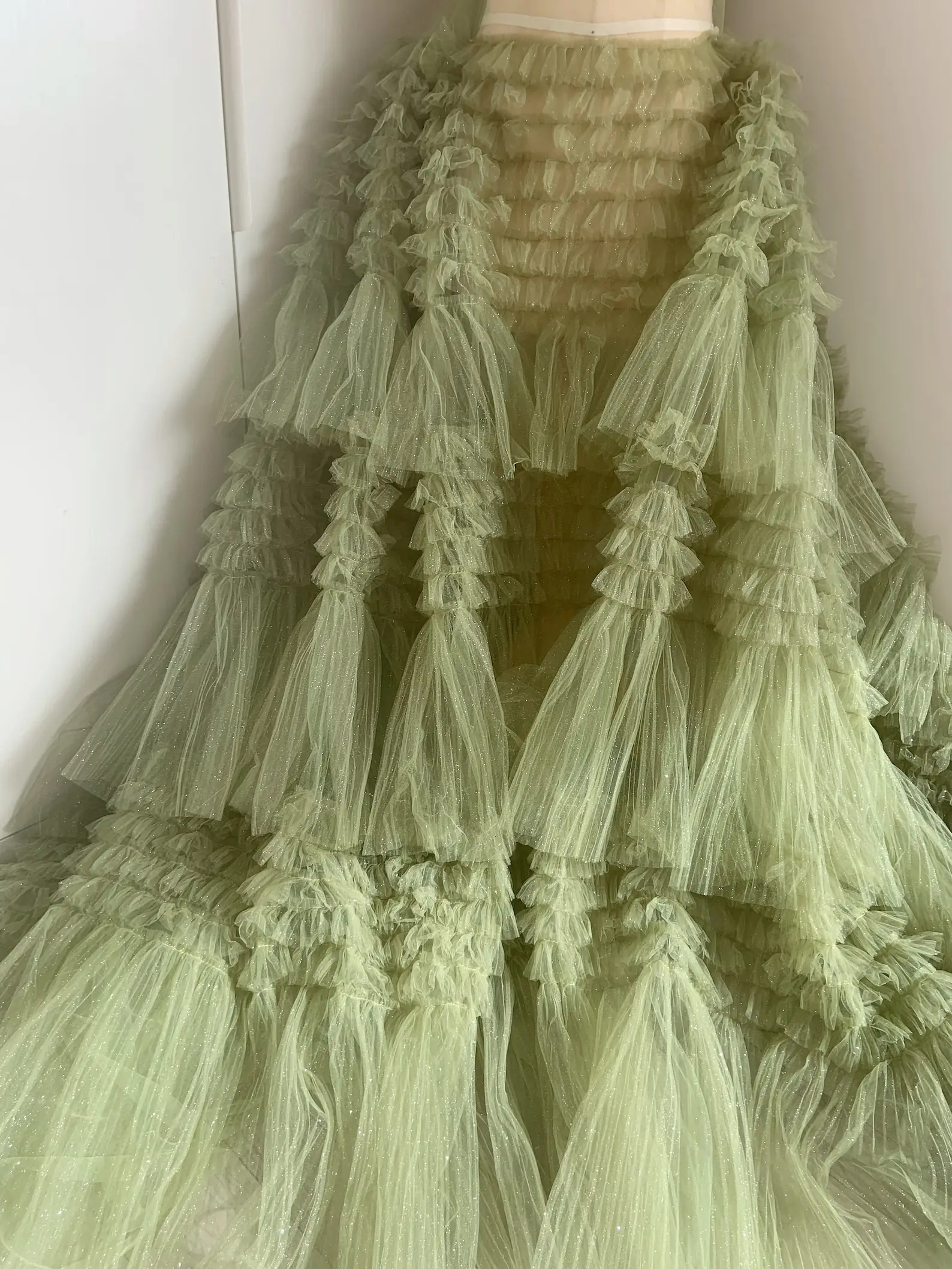 1 Yard 120cm Moss Green Glitter Ruffle Tulle Fabric For Cake Dress Bridal Dress Photography Prop Backdrop, Wedding tablecloth
1 Yard 120cm Moss Green Glitter Ruffle Tulle Fabric For Cake Dress Bridal Dress Photography Prop Backdrop, Wedding tablecloth