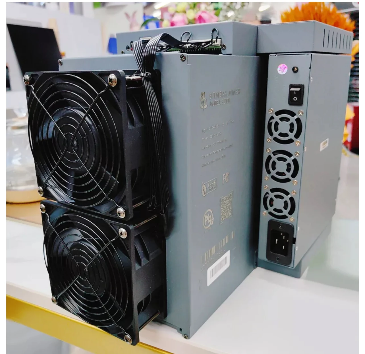 Купите 2 и получите 1 бесплатно, BOMBAX MINER EZ100 12500M 2300W и т. д., ZIL,OCTA Miner Machine, в наличии
Купите 2 и получите 1 бесплатно, BOMBAX MINER EZ100 12500M 2300W и т. д., ZIL,OCTA Miner Machine, в наличии