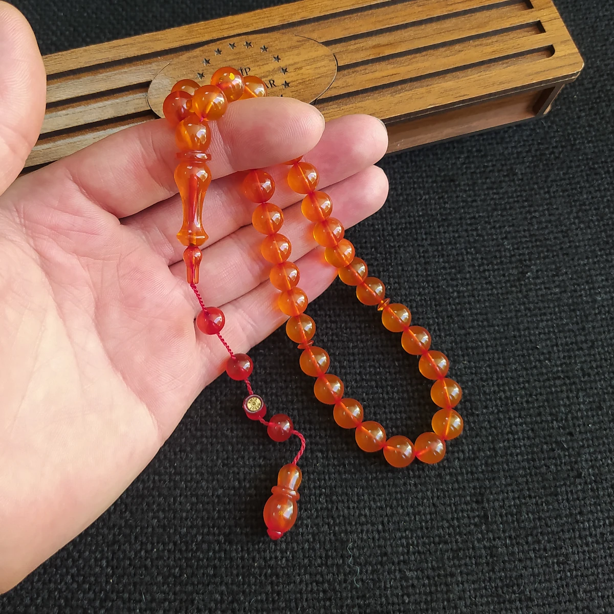 10x10 mm Mesut Elma Islamic Prayer 33 Beads Tightening Amber Rosary Orange Dice Amber Tasbih مسبحة Bakelite كهرمان Tesbih
10x10 mm Mesut Elma Islamic Prayer 33 Beads Tightening Amber Rosary Orange Dice Amber Tasbih مسبحة Bakelite كهرمان Tesbih