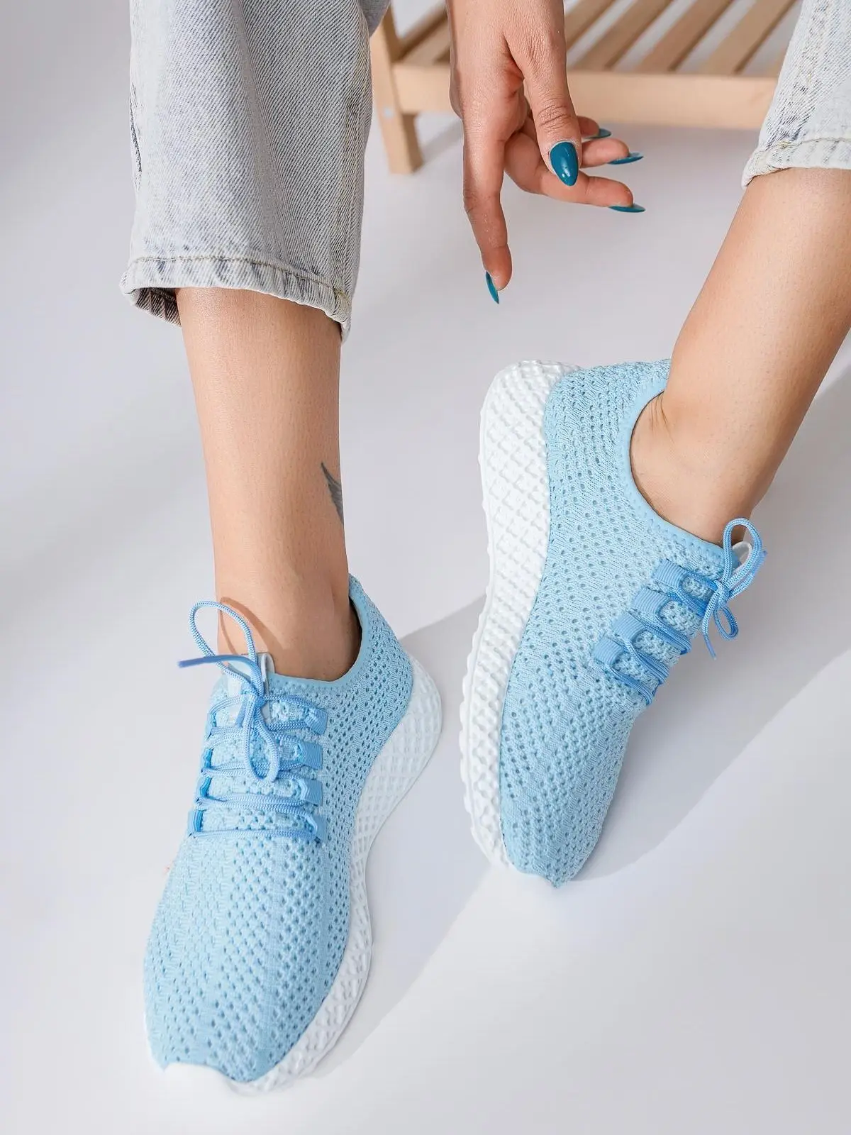 Tasha Lace-Up Knit Lightweight Polyurethane Sole Sneakers Blue Black Red White Gray Poshnmore Flat Sole Shoes Ergonomic
Tasha Lace-Up Knit Lightweight Polyurethane Sole Sneakers Blue Black Red White Gray Poshnmore Flat Sole Shoes Ergonomic