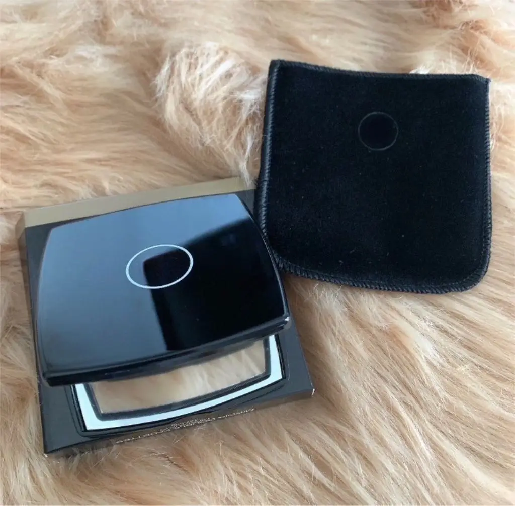Black Travel Makeup Mirror Acrylic Compact Pocket Vanity Mirror 2 Sided Women Portable Folding Mirror Luxury Gift
Black Travel Makeup Mirror Acrylic Compact Pocket Vanity Mirror 2 Sided Women Portable Folding Mirror Luxury Gift