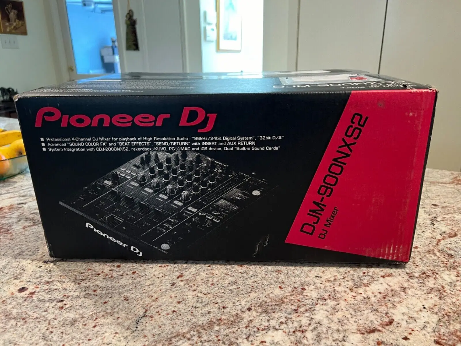 Новинка, фотография, Профессиональный 4-канальный цифровой DJ микшер с двойным USB для Serato, трактора и рекламного ящика.
Новинка, фотография, Профессиональный 4-канальный цифровой DJ микшер с двойным USB для Serato, трактора и рекламного ящика.