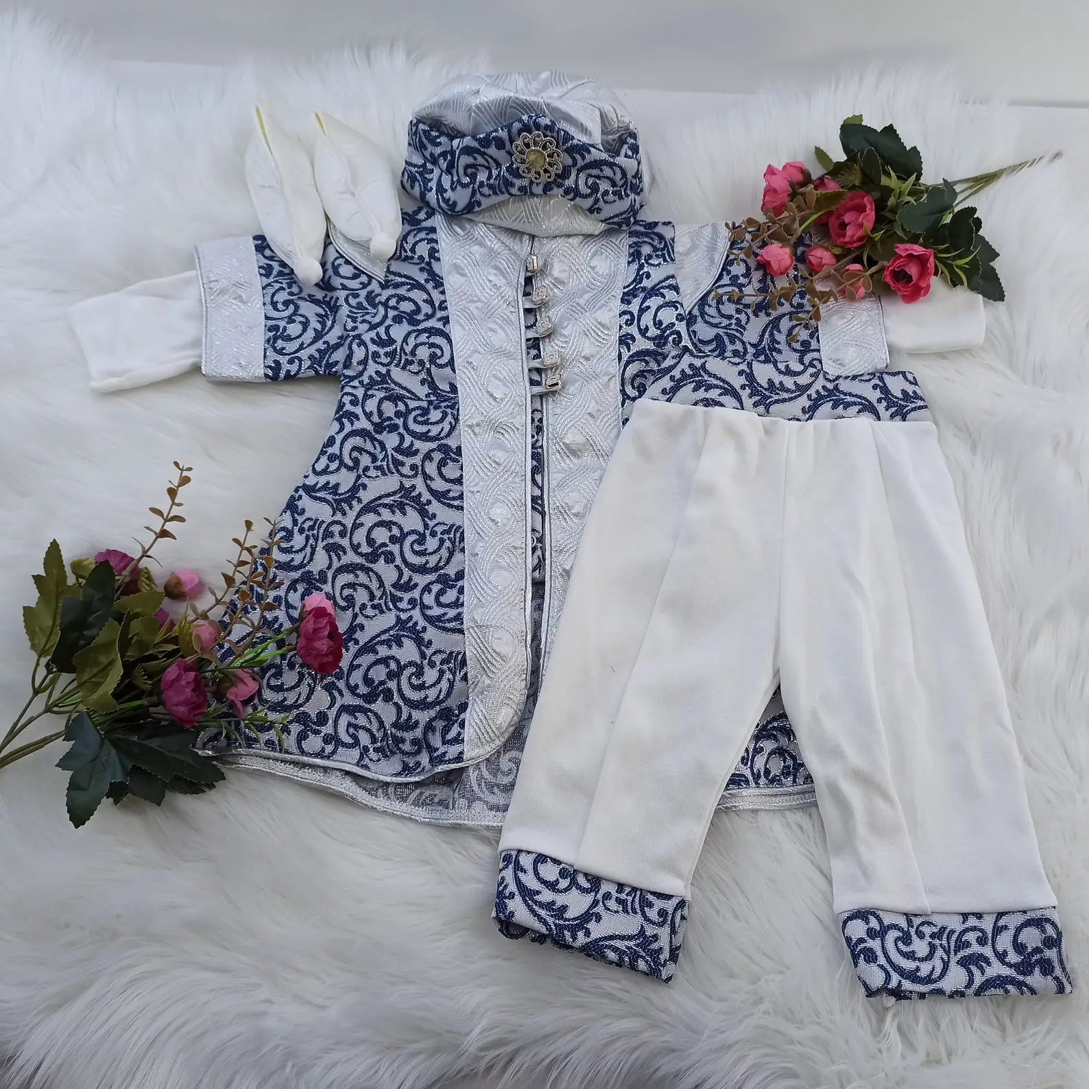 Baby Boy Circumcision, Baby Boys Mevlüt, Baby Boy Outfit, Baby Eid Clothes, Prince Costume, photo Shoot
Baby Boy Circumcision, Baby Boys Mevlüt, Baby Boy Outfit, Baby Eid Clothes, Prince Costume, photo Shoot
