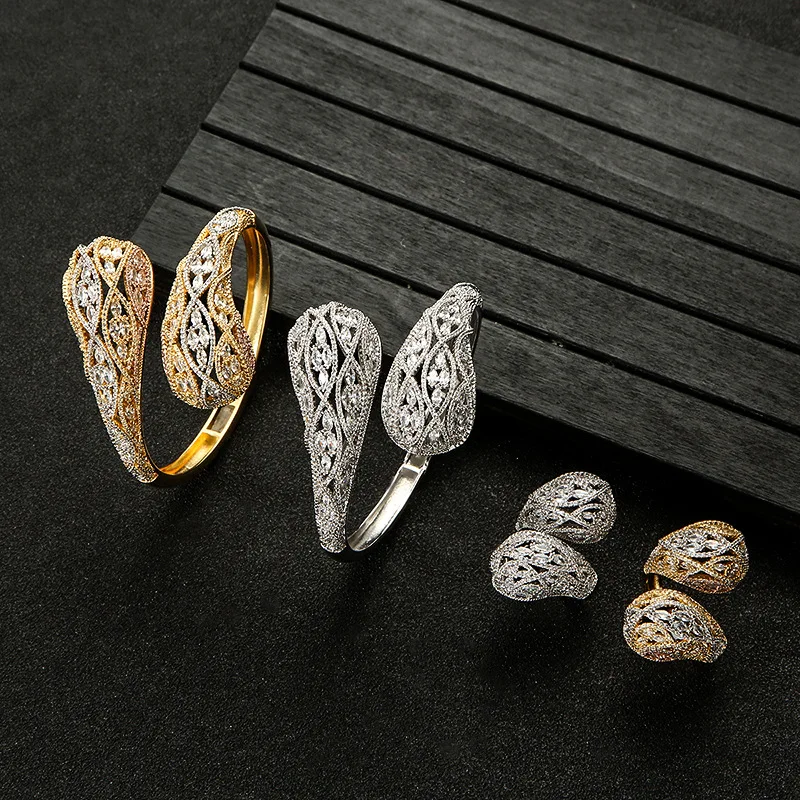 Hot Sale in Dubai Fashion Gold Plated Delicate Zircon Bracelet Ring Geometric Banquet Party Set
Hot Sale in Dubai Fashion Gold Plated Delicate Zircon Bracelet Ring Geometric Banquet Party Set