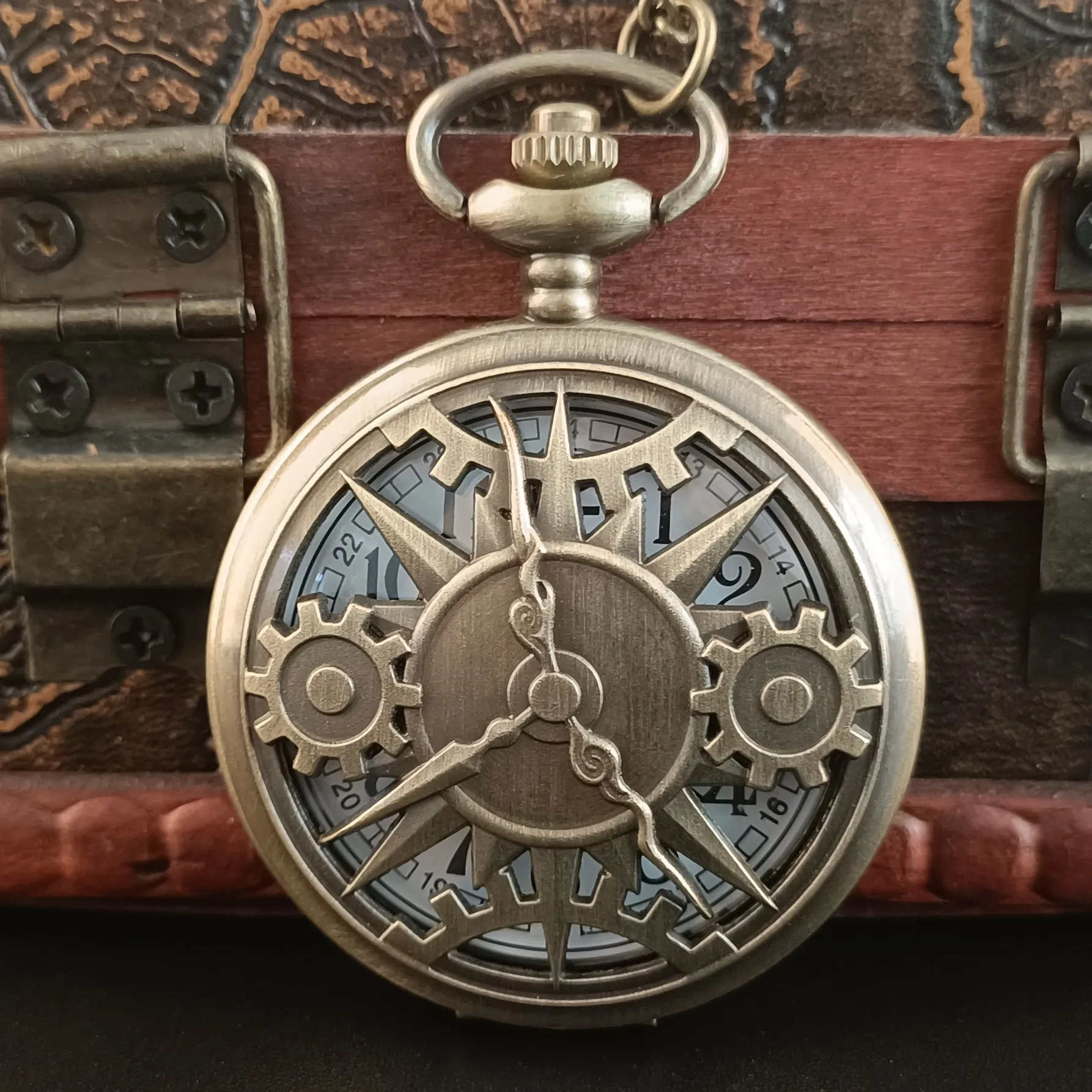 

Hollow Gear Analog Wheel Reel Design Quartz Pocket Watch Steampunk Necklace Sweater Chain Pendant Clock 2022 reloj de bolsillo