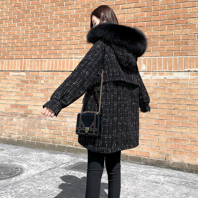 Down jacket women in 2023 new style long coat thin thickened white duck down winter big fur collar fashion brand desaign
Down jacket women in 2023 new style long coat thin thickened white duck down winter big fur collar fashion brand desaign