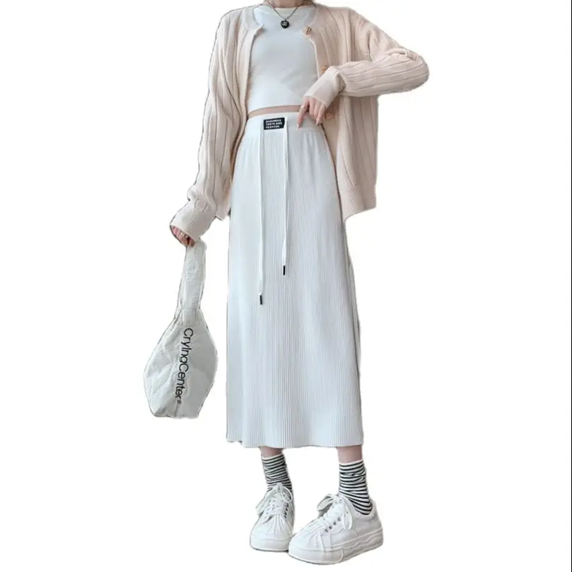 Female woolen skirt high-waisted drawcord package hip skirt back vertical stripes 
Female woolen skirt high-waisted drawcord package hip skirt back vertical stripes