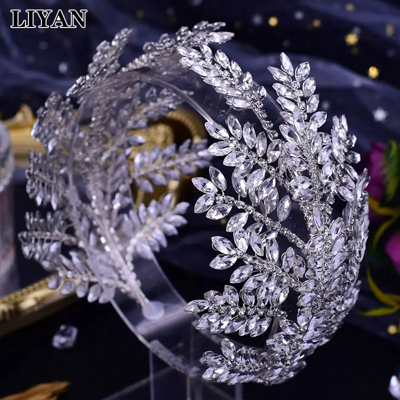 LIYAN Luxury Bridal Headband Women's Fashion Headdress Crystal Crown Tiara Wedding Bridal Hair Jewelry Accessories Headwear 
LIYAN Luxury Bridal Headband Women's Fashion Headdress Crystal Crown Tiara Wedding Bridal Hair Jewelry Accessories Headwear