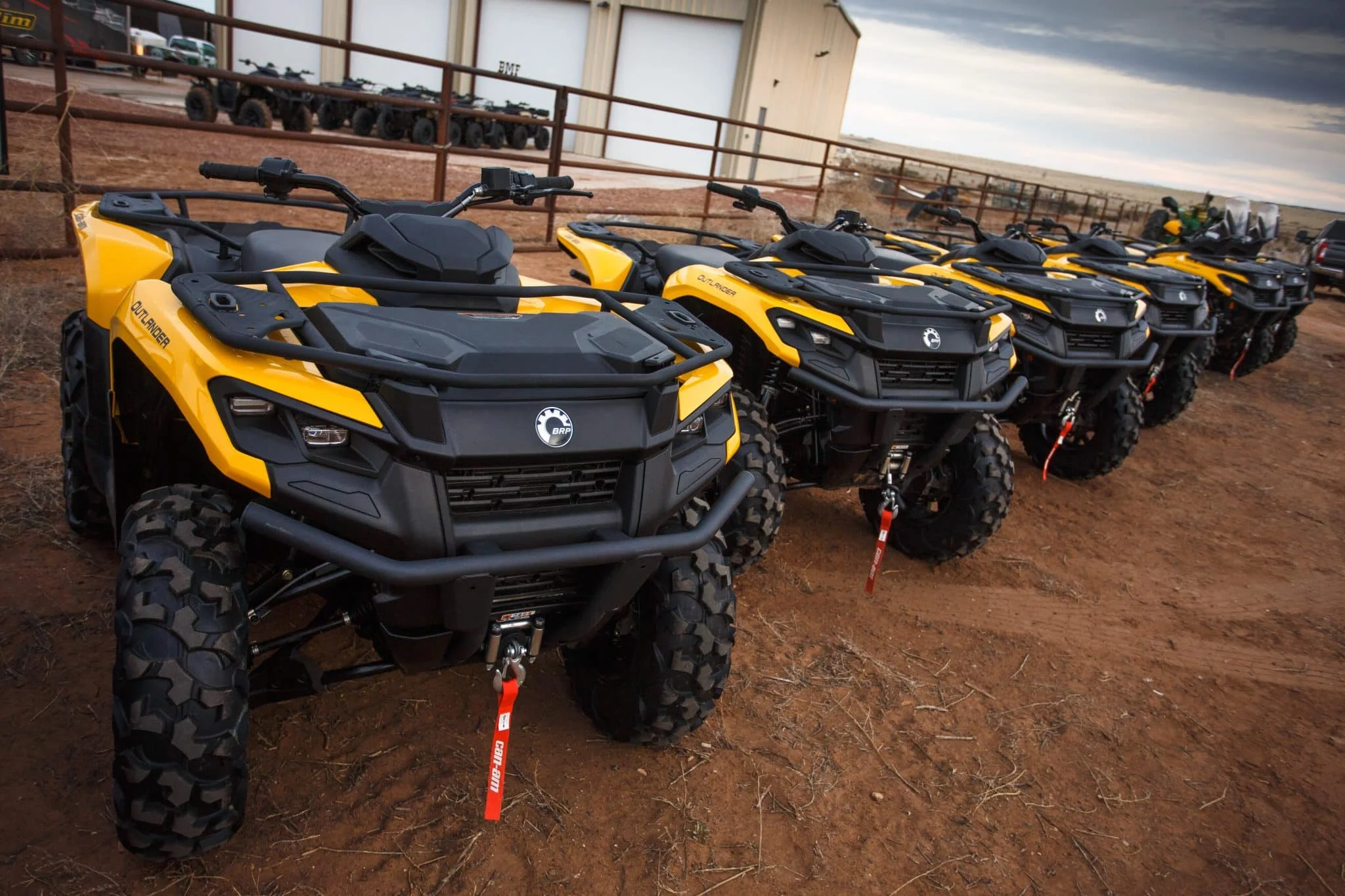 Совершенно новый внедорожник 2023 Can Am Outlander балансир 850 ATV 4x4 CFORCE.
Совершенно новый внедорожник 2023 Can Am Outlander балансир 850 ATV 4x4 CFORCE.