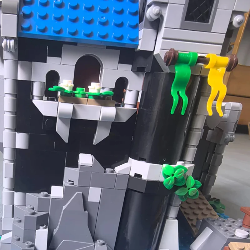 933PCS Fortress of Lakeside County Medieval Building Set,City Architecture Modular Building Block Assembly Model Kit,Adults Gift 933PCS Fortress of Lakeside County Medieval Building Set,City Architecture Modular Building Block Assembly Model Kit,Adults Gift