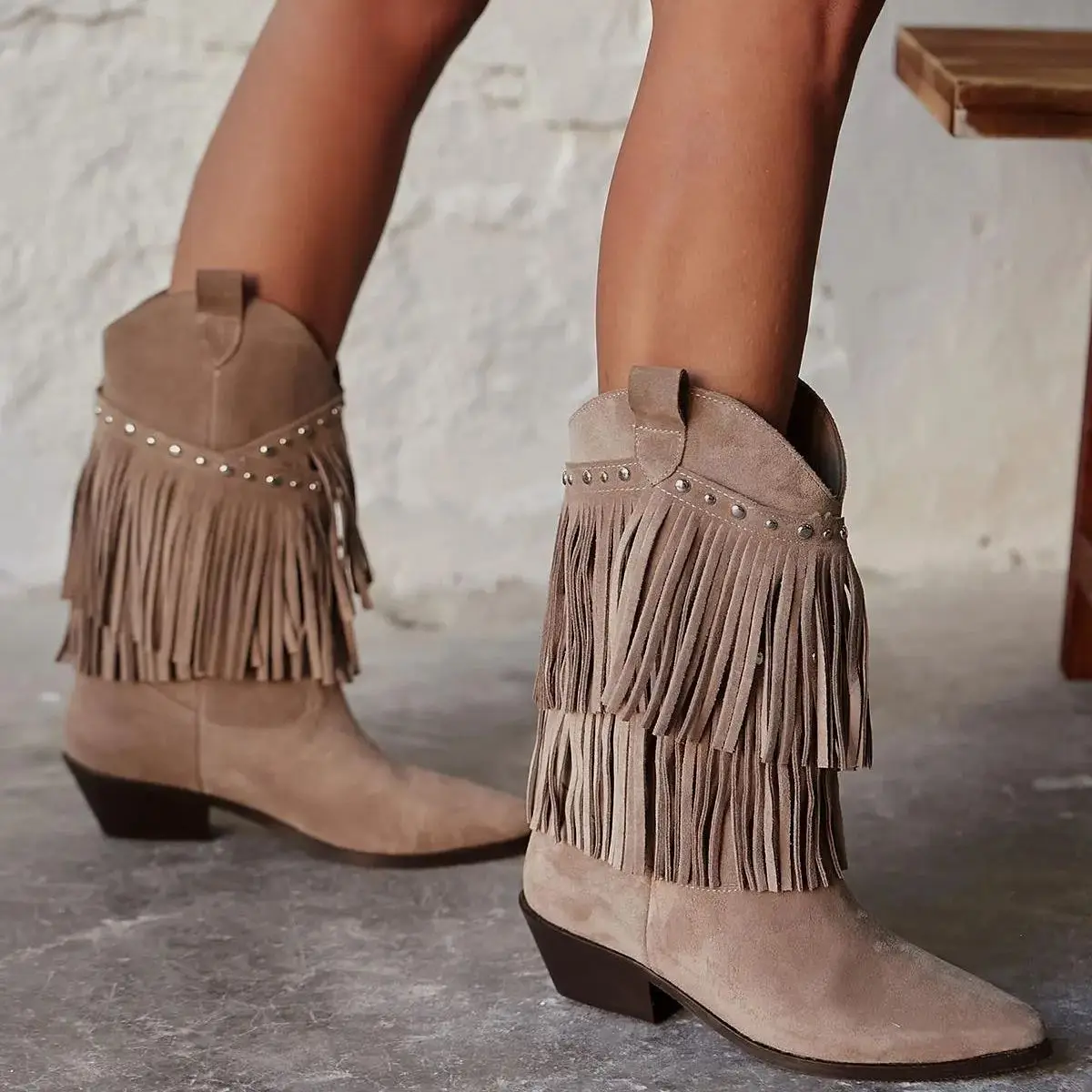 Kiera Inside Warm Lining Outside Real Leather Suede Tasseled Cowboy Boots Black Mink Thick Heels Pointed Toe
Kiera Inside Warm Lining Outside Real Leather Suede Tasseled Cowboy Boots Black Mink Thick Heels Pointed Toe