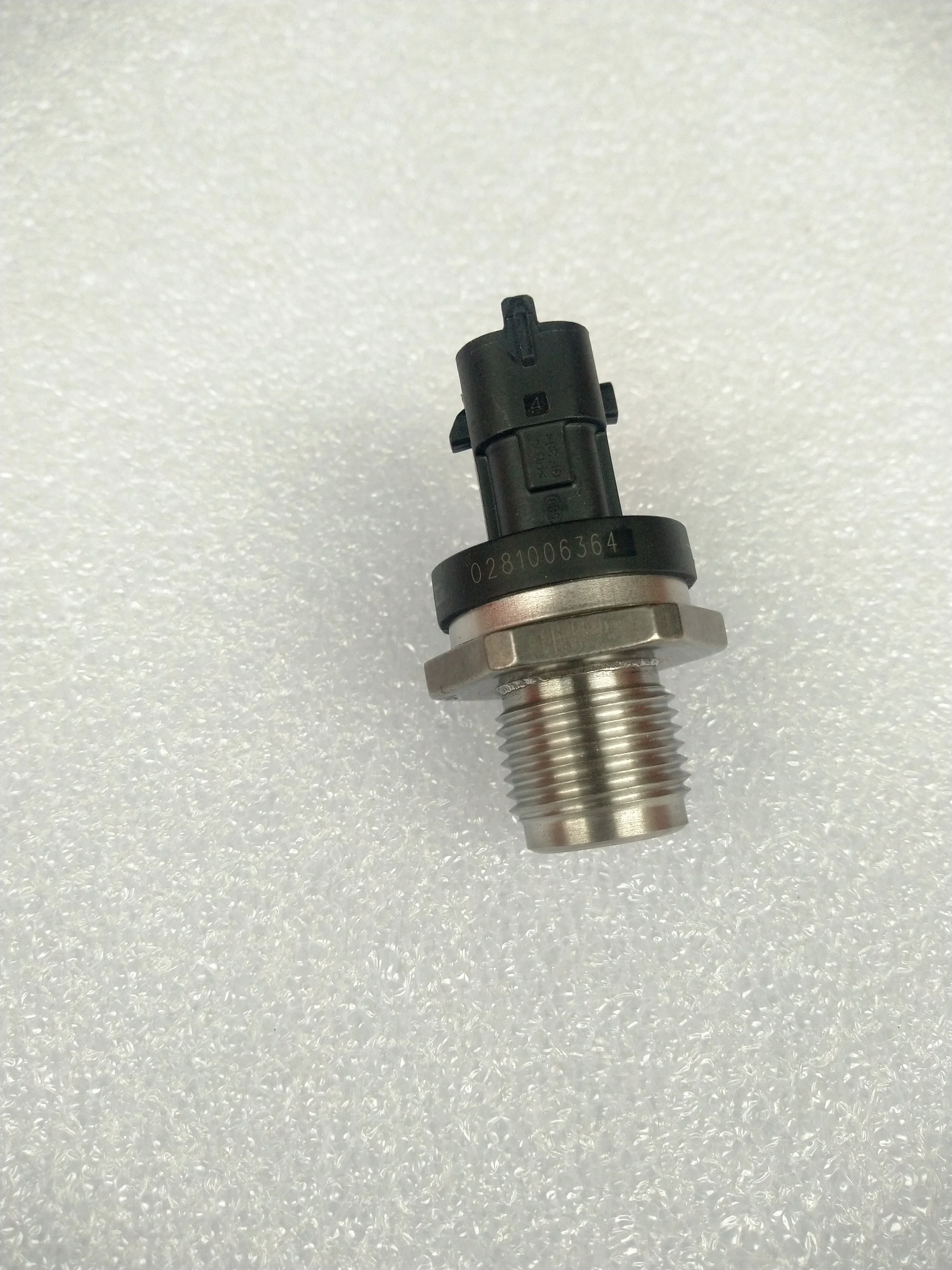 Common Rail Pressure Sensor 0281006364 0281002851 0281002863 0281006158
Common Rail Pressure Sensor 0281006364 0281002851 0281002863 0281006158