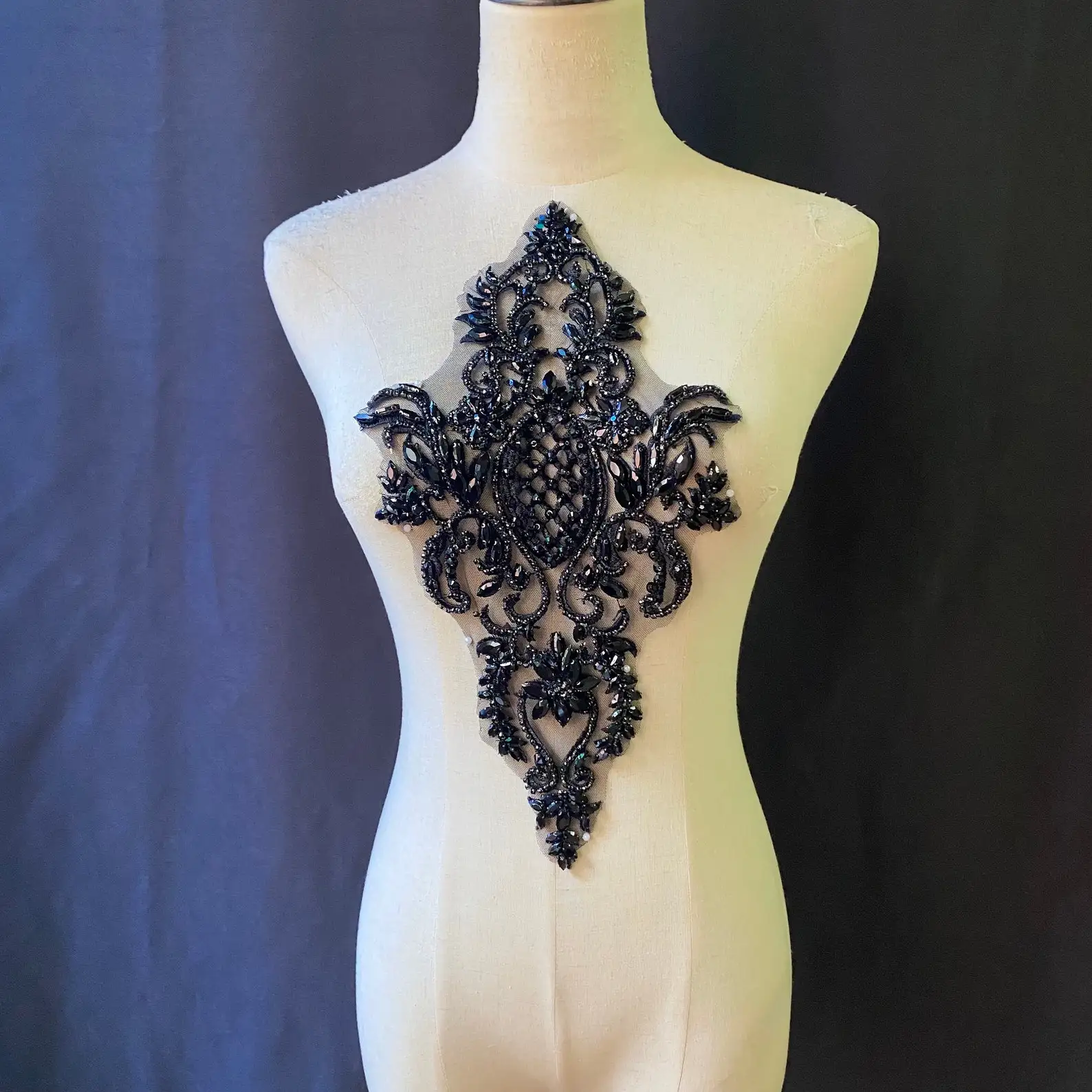 Black Rhinestone Applique Bodice Patches Beads Applique for Wedding Dresses, DIY Decorative
Black Rhinestone Applique Bodice Patches Beads Applique for Wedding Dresses, DIY Decorative