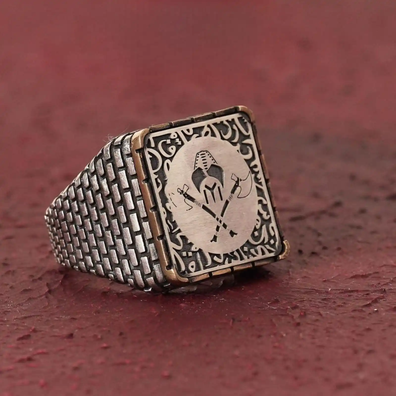 Handcrafted 925 Sterling Silver Case with Kayı Tribe Figures, Turkish Tribal Symbol of Turkishness, Unique Tribute to Turkish
Handcrafted 925 Sterling Silver Case with Kayı Tribe Figures, Turkish Tribal Symbol of Turkishness, Unique Tribute to Turkish