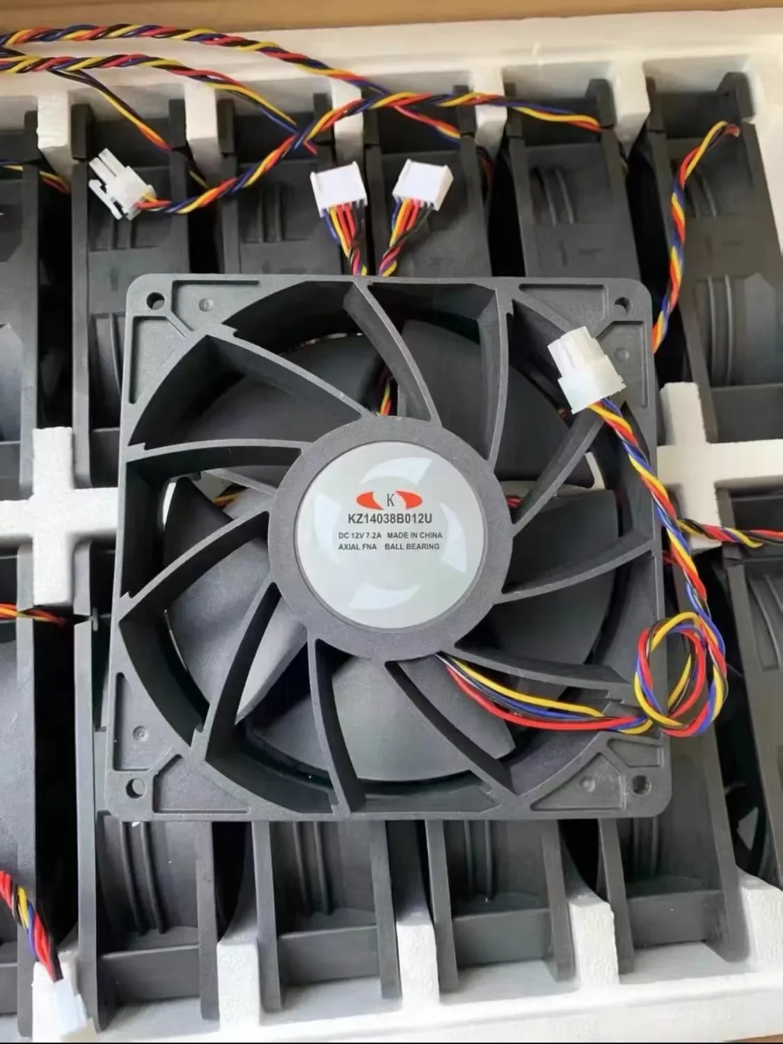 WhatsMiner Fan 14cm 12V 7.2A 4 Pin / 6pin Connector Fan For WhatsMiner M20S M21S M31S M30S M32 Cooling Fan
WhatsMiner Fan 14cm 12V 7.2A 4 Pin / 6pin Connector Fan For WhatsMiner M20S M21S M31S M30S M32 Cooling Fan