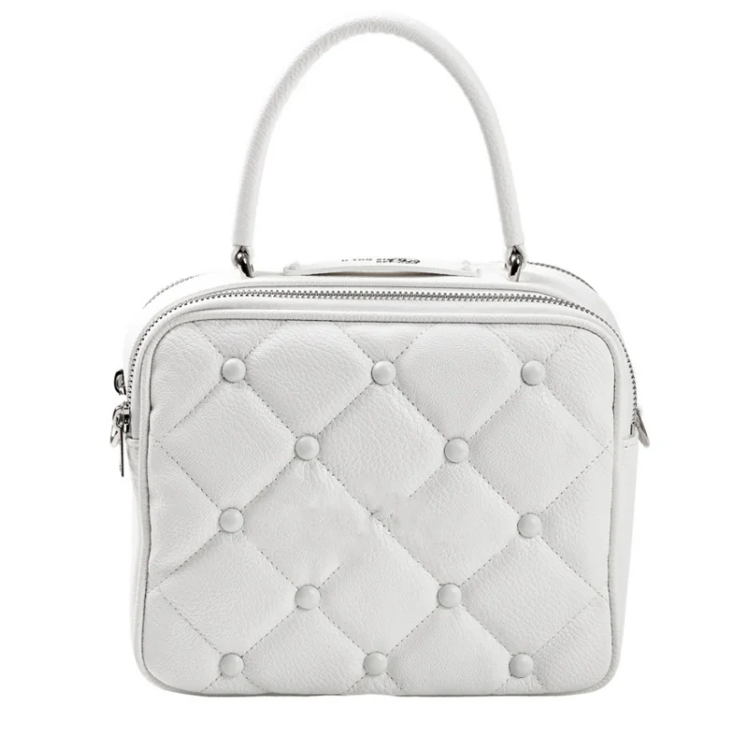 Korean Version Boston for Women White Colors New Embroidery Line Shoulder Diagonal Handbags Fashion Casual Ladies Small Bag
Korean Version Boston for Women White Colors New Embroidery Line Shoulder Diagonal Handbags Fashion Casual Ladies Small Bag