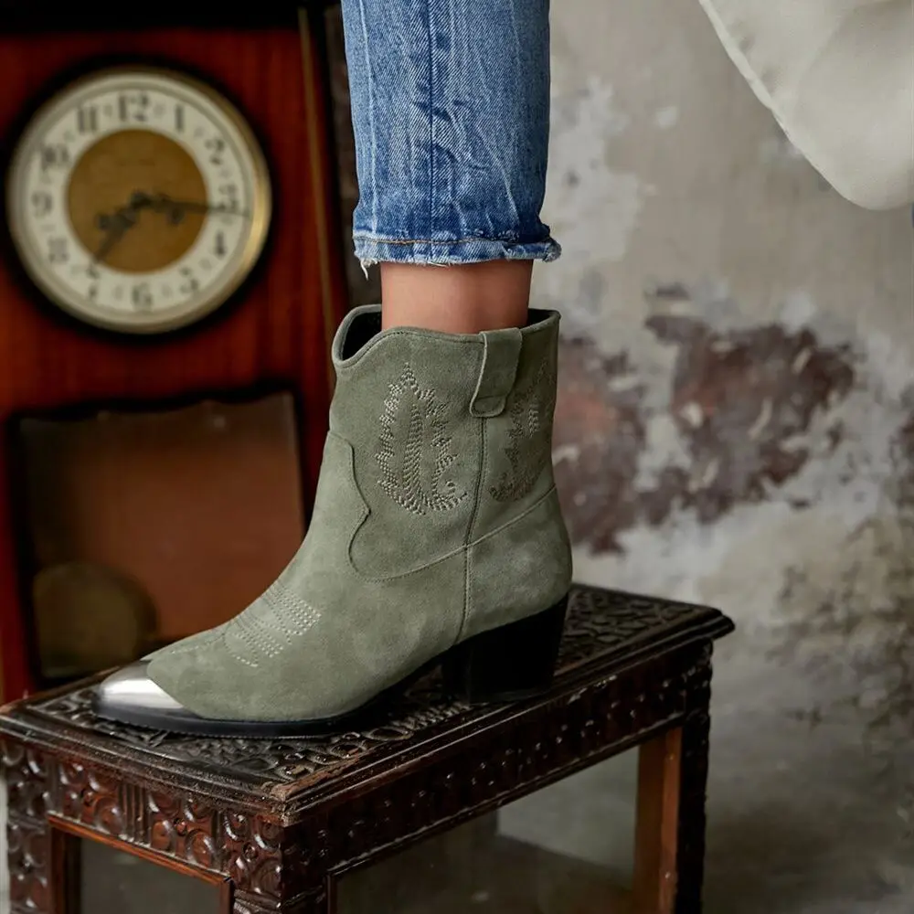 Ritu Inner Warm Lining Exterior Genuine Leather Suede Embroidered Metal Pointed Toe Boots Poshnmore Khaki Green Black Beige Ankl
Ritu Inner Warm Lining Exterior Genuine Leather Suede Embroidered Metal Pointed Toe Boots Poshnmore Khaki Green Black Beige Ankl