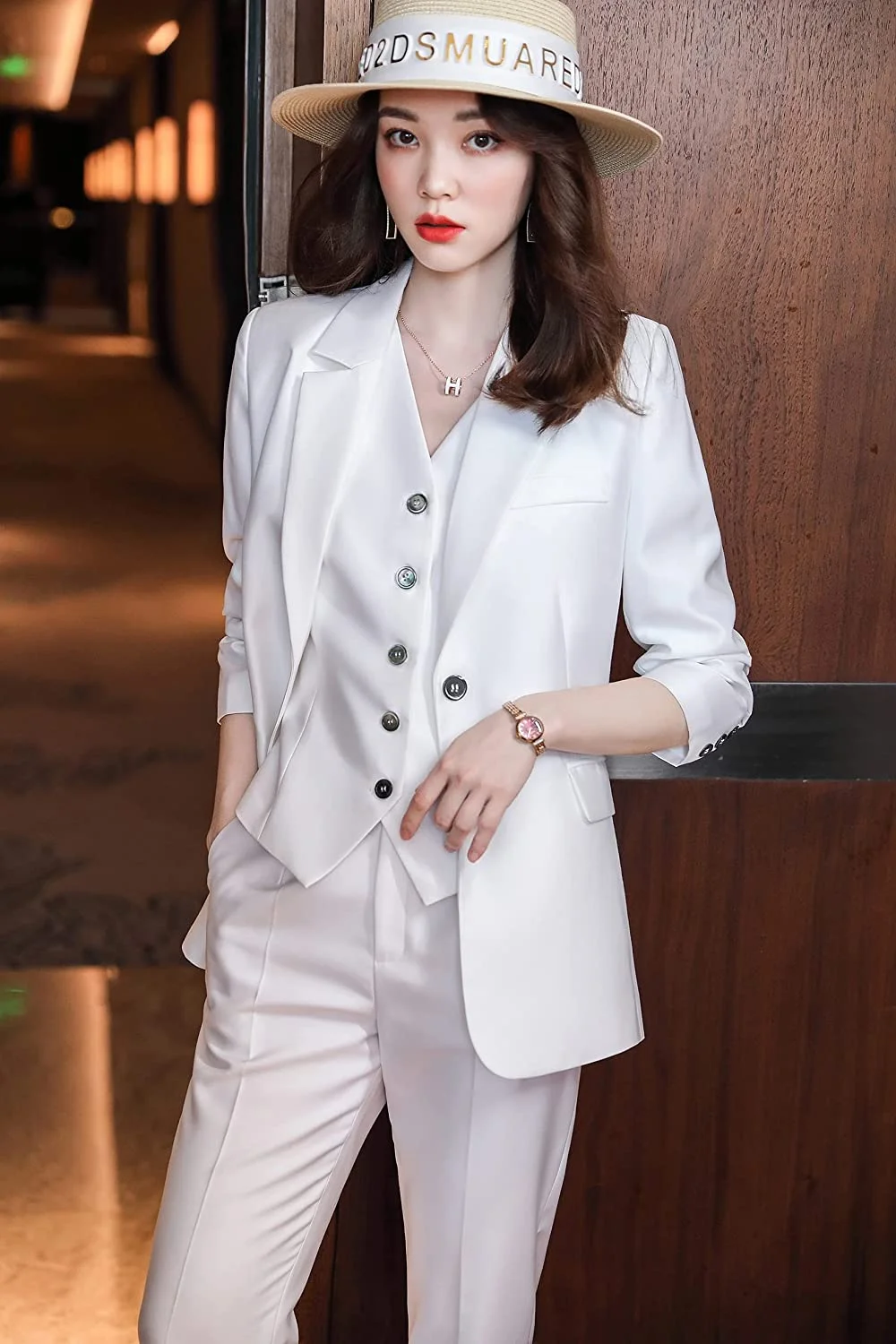 2022 WSMDA Young Girl Style Pure White Female Suits Suitable for Spring and Summer Business Work Women's Clothing Double Breaste
2022 WSMDA Young Girl Style Pure White Female Suits Suitable for Spring and Summer Business Work Women's Clothing Double Breaste