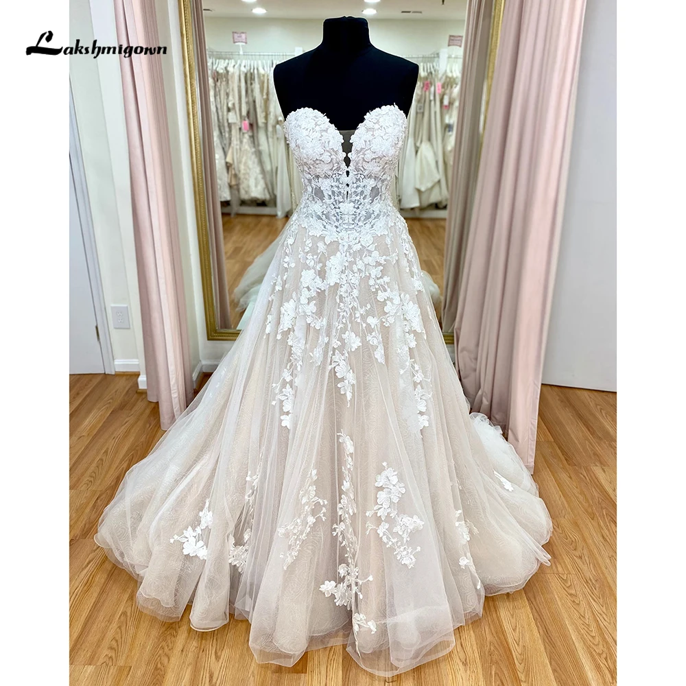 Sexy Sweetheart Sleeveles Open Back Button Lace Appliques A Line Wedding Dress Custom For Women Boho Bridal Gowns Sweep Vestidos
Sexy Sweetheart Sleeveles Open Back Button Lace Appliques A Line Wedding Dress Custom For Women Boho Bridal Gowns Sweep Vestidos