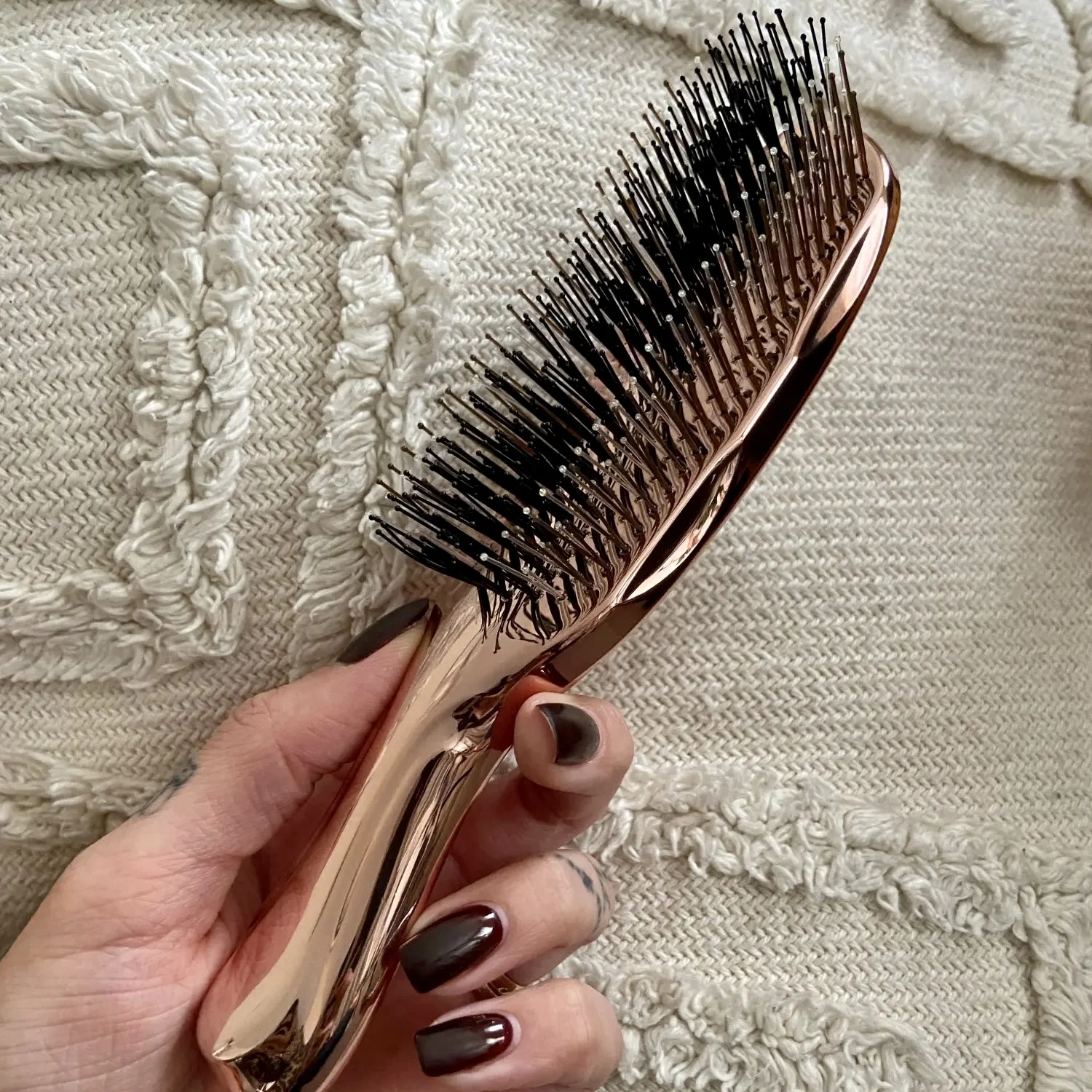 Japanese Premium Head Massager Scalp Brush Hair Massager Shampoo Brush Wet Plastic Detangling Brush Rose gold Hair Cleaning Comb
Japanese Premium Head Massager Scalp Brush Hair Massager Shampoo Brush Wet Plastic Detangling Brush Rose gold Hair Cleaning Comb