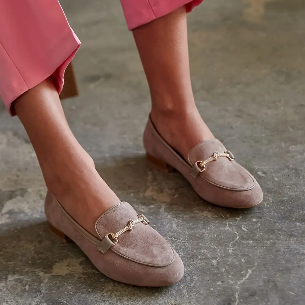 Nami Genuine Leather Suede Flat Sole Crystal Stone Buckled Flat Shoes Poshnmore Baby Blue Pink Mink Lilac Casual Shoes
Nami Genuine Leather Suede Flat Sole Crystal Stone Buckled Flat Shoes Poshnmore Baby Blue Pink Mink Lilac Casual Shoes