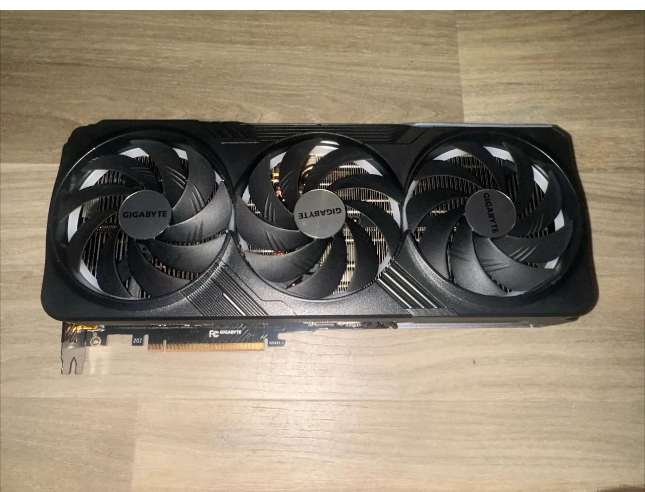 Купите 2 и получите 1 бесплатную видеокарту GIGABYTE GeForce RTX 4090 GAMING OC 24 ГБ GDDR6X
Купите 2 и получите 1 бесплатную видеокарту GIGABYTE GeForce RTX 4090 GAMING OC 24 ГБ GDDR6X