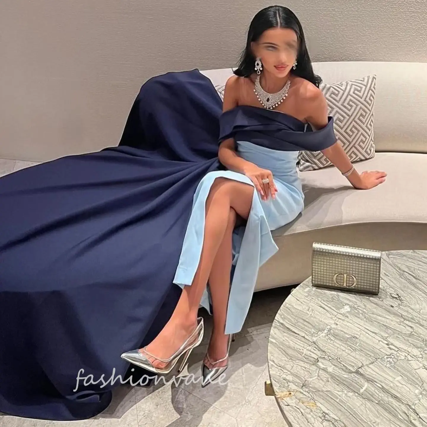 Fashionvane Elegant Saudi Arabia Women Wear Evening Dresses off Shoulder Long Sleeves Prom Dress Contrast Color Party Gowns
Fashionvane Elegant Saudi Arabia Women Wear Evening Dresses off Shoulder Long Sleeves Prom Dress Contrast Color Party Gowns