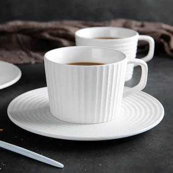 Nordic Retro Europe Style Procelain Coffee Set Tea Set Cup and Saucer Set 200ml Japanese Style Unique Design
Nordic Retro Europe Style Procelain Coffee Set Tea Set Cup and Saucer Set 200ml Japanese Style Unique Design