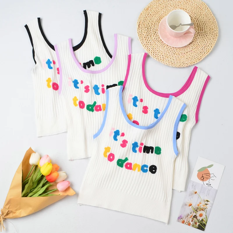 Cute for the Bubbling of Three-dimensional Embroidered Color Block Casual Knitted Vest Women's Top Reduction Collar
Cute for the Bubbling of Three-dimensional Embroidered Color Block Casual Knitted Vest Women's Top Reduction Collar