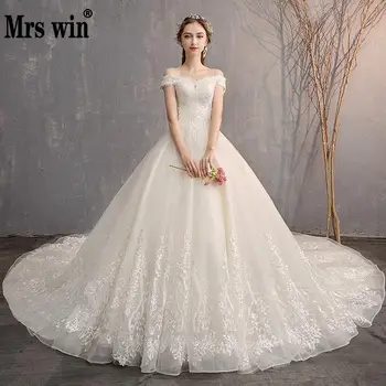 Mrs Win wedding dress 2020 the luxury Boat Neck Sweep Train Lace Up Ball Gown Princess lace embroudery wedding gown plus size
Mrs Win wedding dress 2020 the luxury Boat Neck Sweep Train Lace Up Ball Gown Princess lace embroudery wedding gown plus size