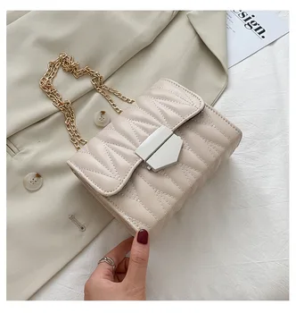 Fashion Woman Shoulder Bag Leather Flap Chain Stud Crossbody Versatile Luxury Purses And Handbags Women Bags Designer
Fashion Woman Shoulder Bag Leather Flap Chain Stud Crossbody Versatile Luxury Purses And Handbags Women Bags Designer