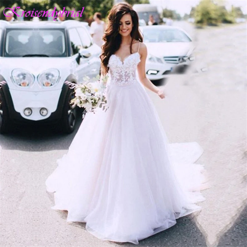 QFS107 New Spaghetti Straps Lace Tulle A Line Wedding Dress 2019 Wedding Gown Bride Dress Vestidos De Noiva 2019 robe de mariage
QFS107 New Spaghetti Straps Lace Tulle A Line Wedding Dress 2019 Wedding Gown Bride Dress Vestidos De Noiva 2019 robe de mariage