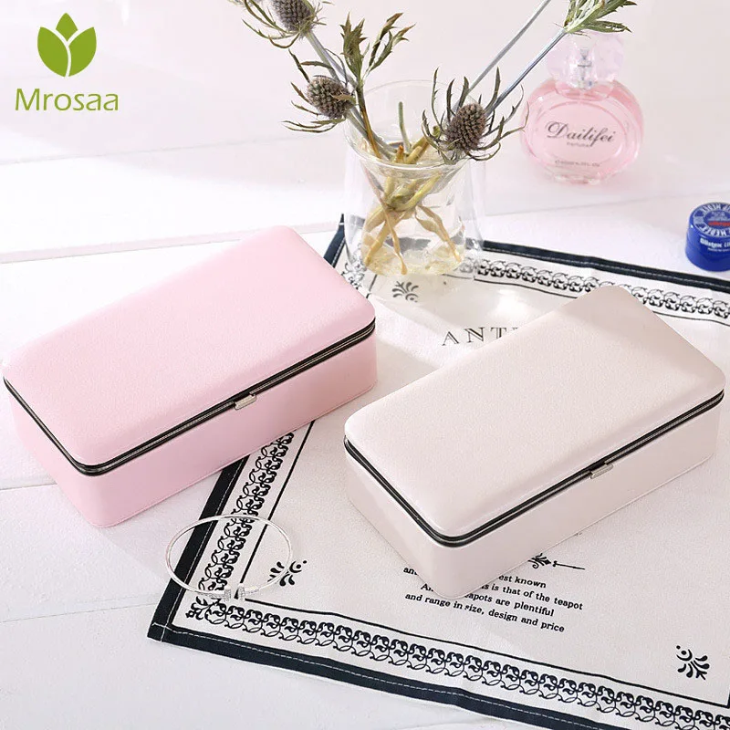 Multi-function Jewelry Storage Box Korean Style Fresh And Simple Girl Earrings Plate Jewelry Box Protable Leather Earrings Ring 
Multi-function Jewelry Storage Box Korean Style Fresh And Simple Girl Earrings Plate Jewelry Box Protable Leather Earrings Ring