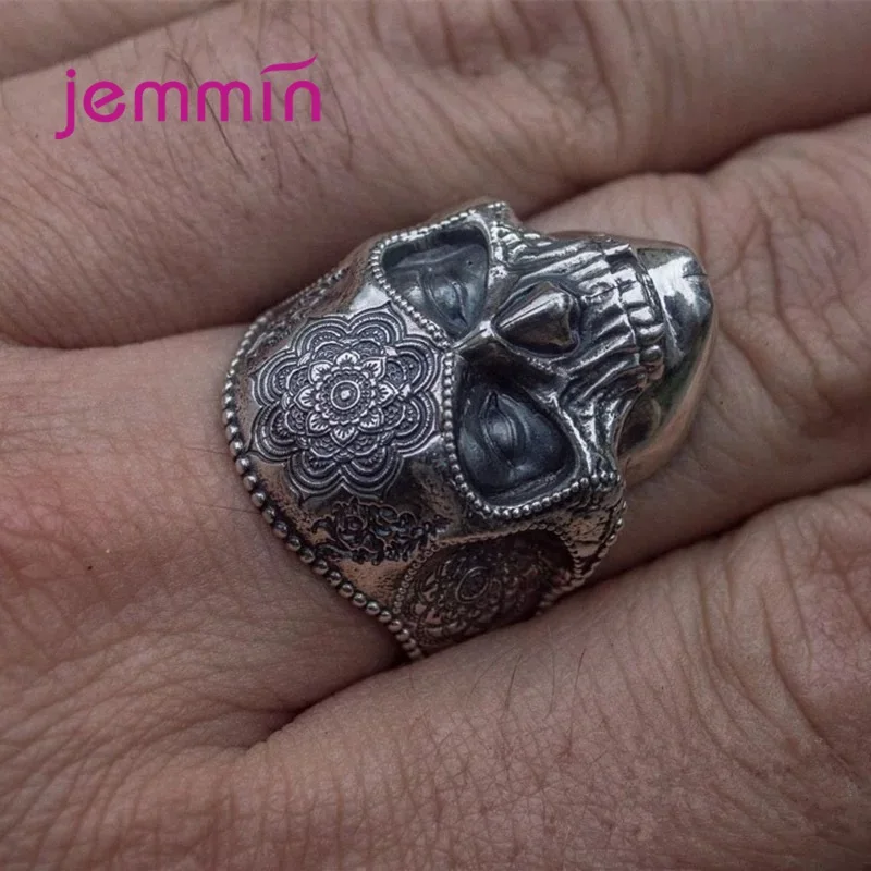 New Men’s Exaggerated Ghost Face Skull Ring