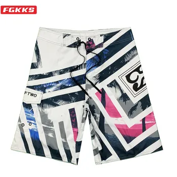 FGKKS Brand Men Beach Shorts Original Men's Fashion Stripe Print Shorts Street Personality Casual Youth Beach Shorts Male 
FGKKS Brand Men Beach Shorts Original Men's Fashion Stripe Print Shorts Street Personality Casual Youth Beach Shorts Male