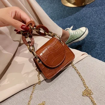 2019 autumn new fashion trendy niche high-end texture ladies shoulder Messenger bag mini coin purse chain mini lipstick bag
2019 autumn new fashion trendy niche high-end texture ladies shoulder Messenger bag mini coin purse chain mini lipstick bag